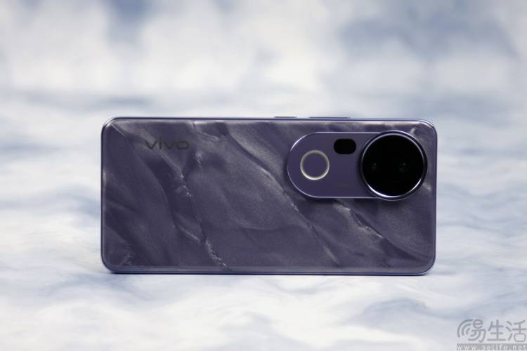 vivo S30系列首发评测：多彩、好玩还特别能打